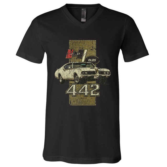 1969 69 Olds 442 Muscle Car V-Neck T-Shirt