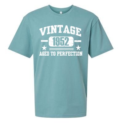 1952 Vintage Aged To Perfection Birthday Gift Sueded Cloud Jersey T-Shirt