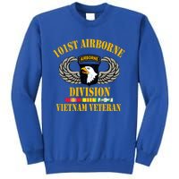 101st Airborne Division Vietnam Veteran Cool Gift Veterans Day Cute Gift Sweatshirt