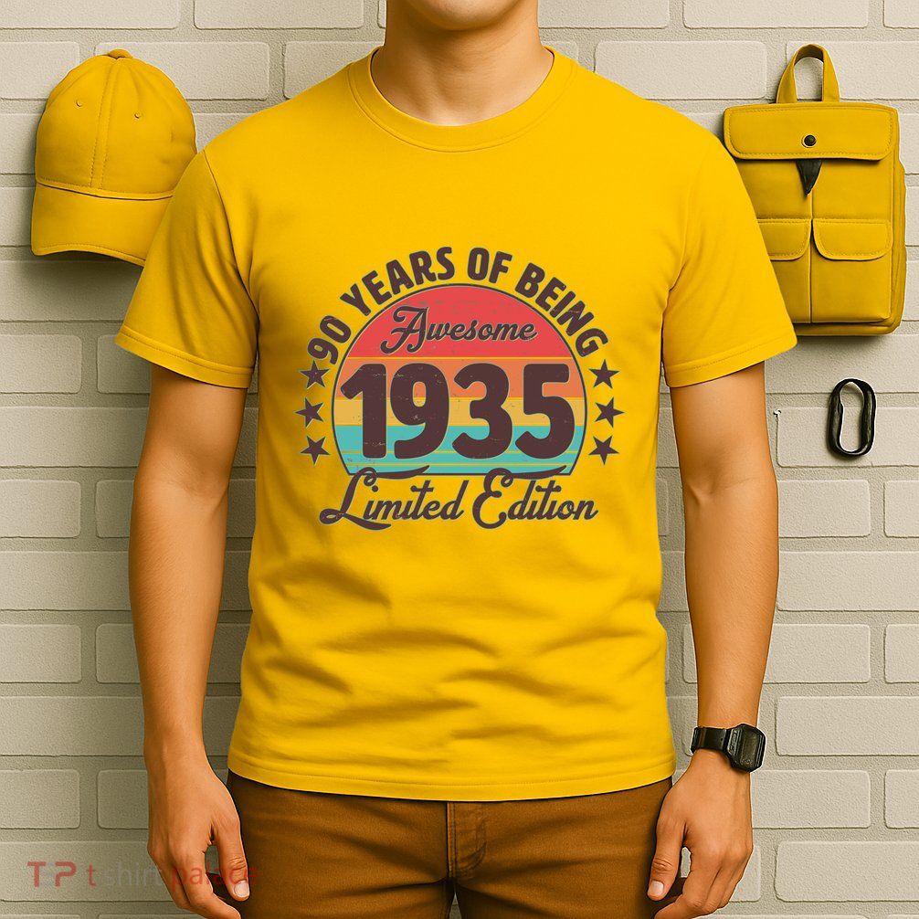 1935 Birthday 90 Years Of Being Awesome Limited Edition T-Shirt