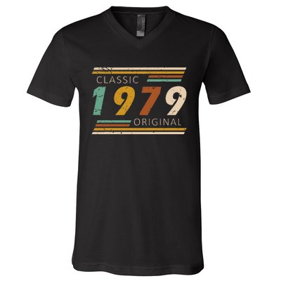 1979 Birthday Year Classic Original Retro Vintage Design V-Neck T-Shirt