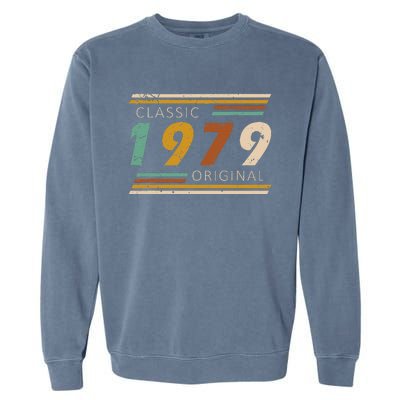 1979 Birthday Year Classic Original Retro Vintage Design Garment-Dyed Sweatshirt