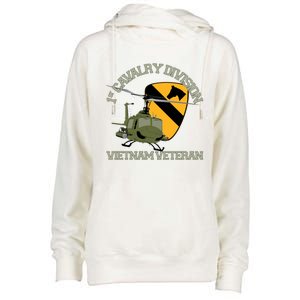 1st Cavalry Division Vietnam Veteran Uh1 Gunship Veteran Day Gift Womens Funnel Neck Pullover Hood