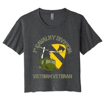 1st Cavalry Division Vietnam Veteran UH1 Gunship Veteran Day Women's Crop Top Tee