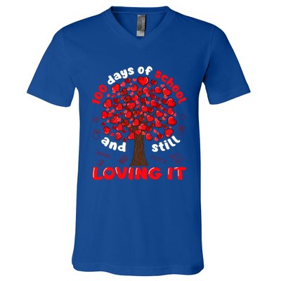 100 Days Of School And I Still Love It Tree Hearts Teacher Gift V-Neck T-Shirt