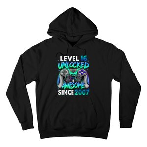 16th Gaming Birthday gift Level 16 Unlocked Awesome Video Game 2007 Birthday Hoodie