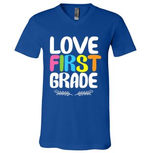 1St Grade Teacher Appreciation Love First Grade Gift V-Neck T-Shirt