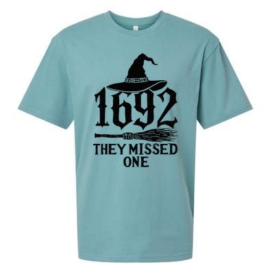 1692 They Missed One Halloween Feminist Witch Trials Sueded Cloud Jersey T-Shirt