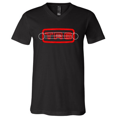 1970s Triumph TR6 British Classic Car Grille V-Neck T-Shirt