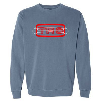 1970s Triumph TR6 British Classic Car Grille Garment-Dyed Sweatshirt