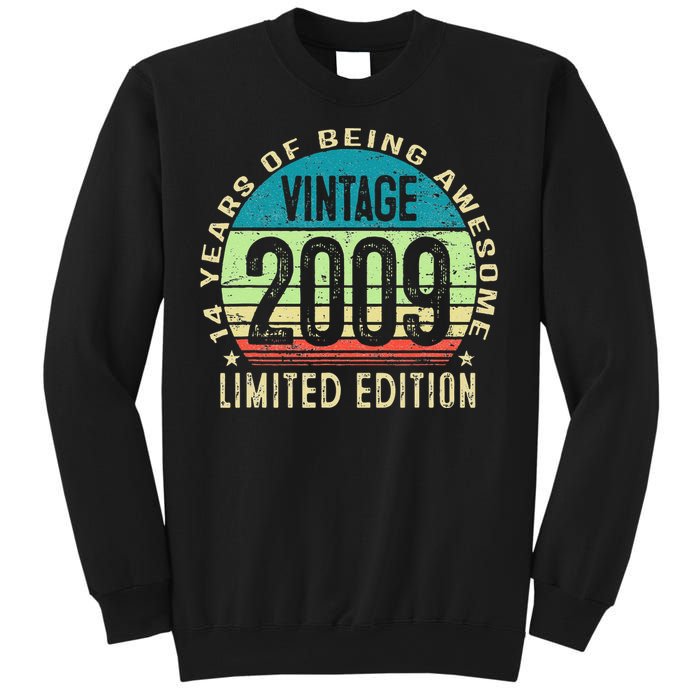 14 Year Old Giftss N Vintage 2009 14th Birthday Sweatshirt