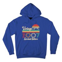 17 Year Old Retro Vintage 2007 Limited Edition 17th Birthday Gift Hoodie