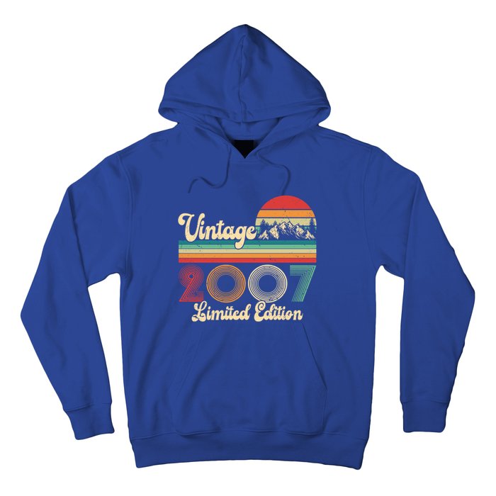 17 Year Old Retro Vintage 2007 Limited Edition 17th Birthday Gift Hoodie