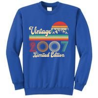 17 Year Old Retro Vintage 2007 Limited Edition 17th Birthday Gift Sweatshirt