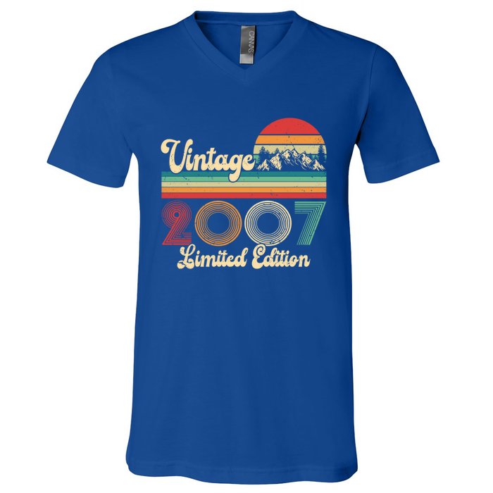 17 Year Old Retro Vintage 2007 Limited Edition 17th Birthday Gift V-Neck T-Shirt