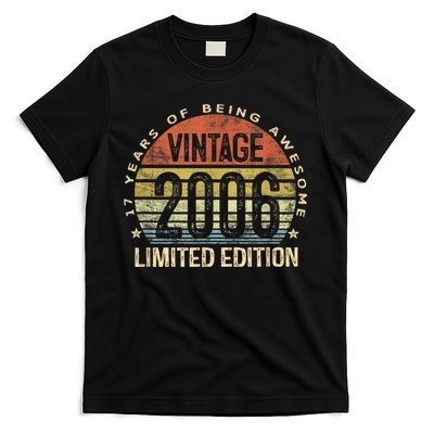 17 Year Old 17th Birthday Gifts Boy Vintage 2006 17yr Bday T-Shirt