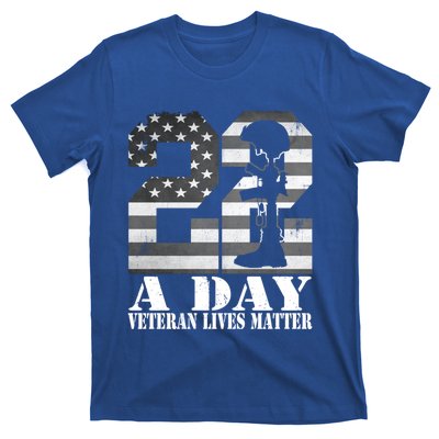 22 A Day Veteran Lives Matter American Flag Military Veteran Great Gift T-Shirt