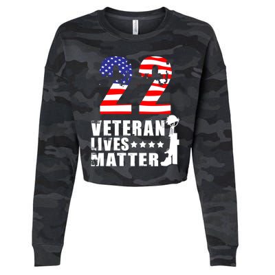 22 A Day Veteran Lives Matter I Veterans Day 2021 Honoring Gift Cropped Pullover Crew