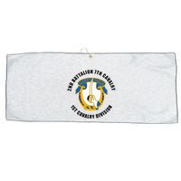 2nd Battalion 7th Cavalry 1st Cavalry Division Veteran Large Microfiber Waffle Golf Towel