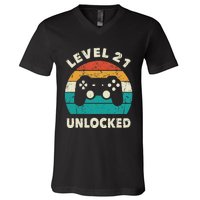 21st Birthday Decoration Gift Level 21 Unlocked Video Gamer V-Neck T-Shirt