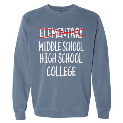 2025 Funny Elementary School Graduation 6th Grade Graduation Garment-Dyed Sweatshirt