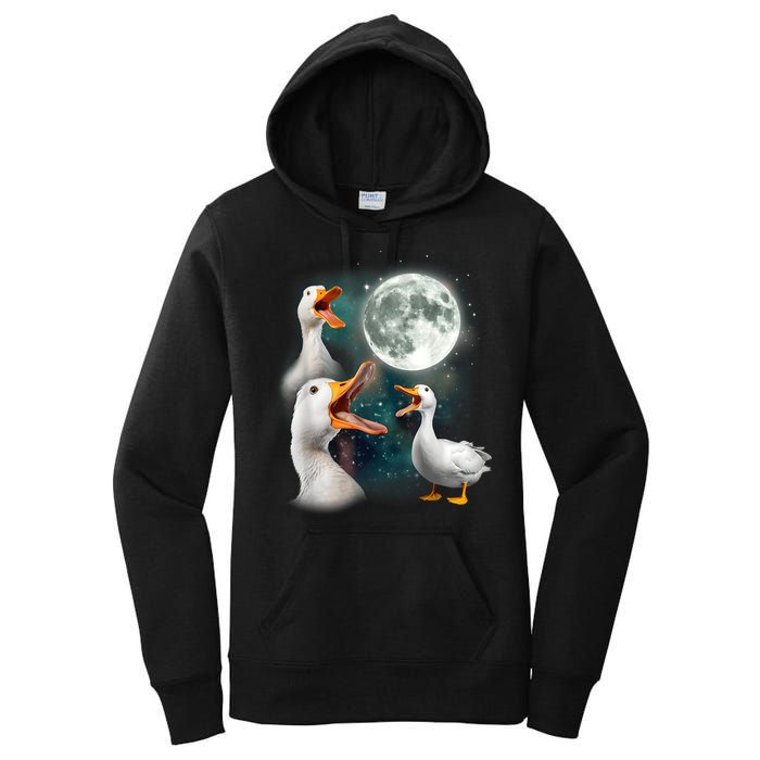 3 Ducks Howl At Moon Funny Weird Cursed Pekin Duck Lover Women's Pullover Hoodie