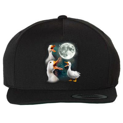 3 Ducks Howl At Moon Funny Weird Cursed Pekin Duck Lover Wool Snapback Cap