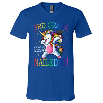 3Rd Grade Class Of 2024 Nailed It Unicorn Gift V-Neck T-Shirt