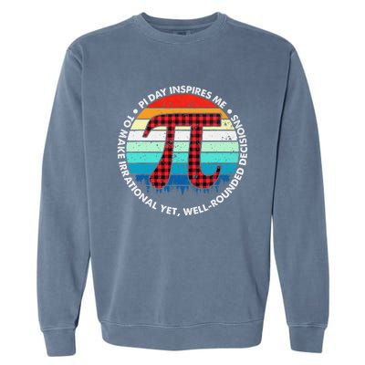 3.14 Pi Digits Vintage 3.14 Pi Math Teacher Happy Pi Day Garment-Dyed Sweatshirt