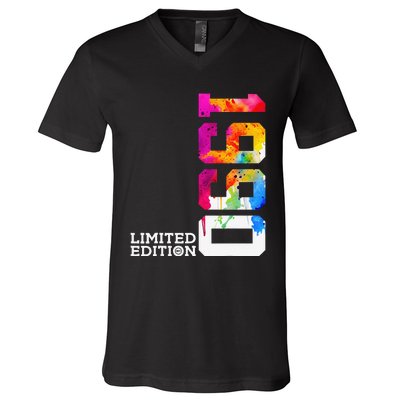 33 Years 33rd Birthday Limited Edition 1990 V-Neck T-Shirt