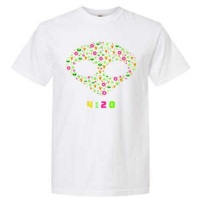 420 Alien Face Marijuana Weed With Pizza and Donuts Garment-Dyed Heavyweight T-Shirt