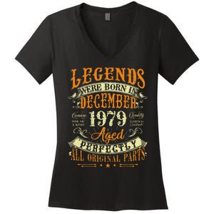 43th Birthday Gift 43 Years Old Legends Born December 1979 Women's V-Neck T-Shirt