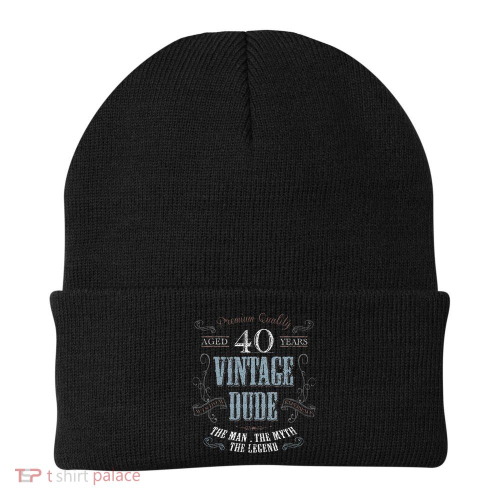 40th Birthday Gift Idea For Vintage Dude 40 Years Old Beanie