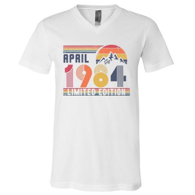 40th Birthday Retro April 1984 Birthday V-Neck T-Shirt