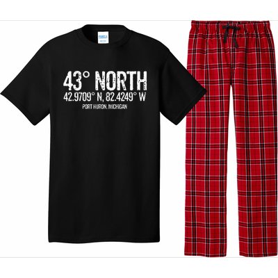 43 Degrees North Port Huron Pajama Set