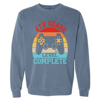 4th Grade Level Complete Last Day Of School Graduation Garment-Dyed Sweatshirt