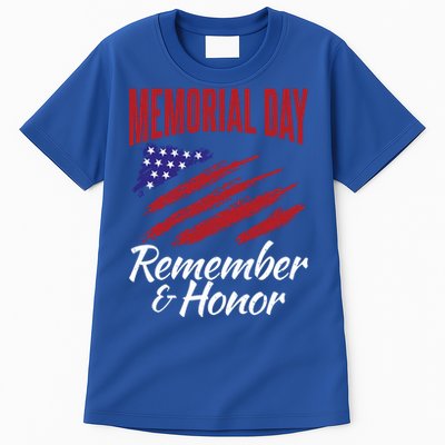 4th July Memorial Day Remember And Honor America Gift Tall T-Shirt