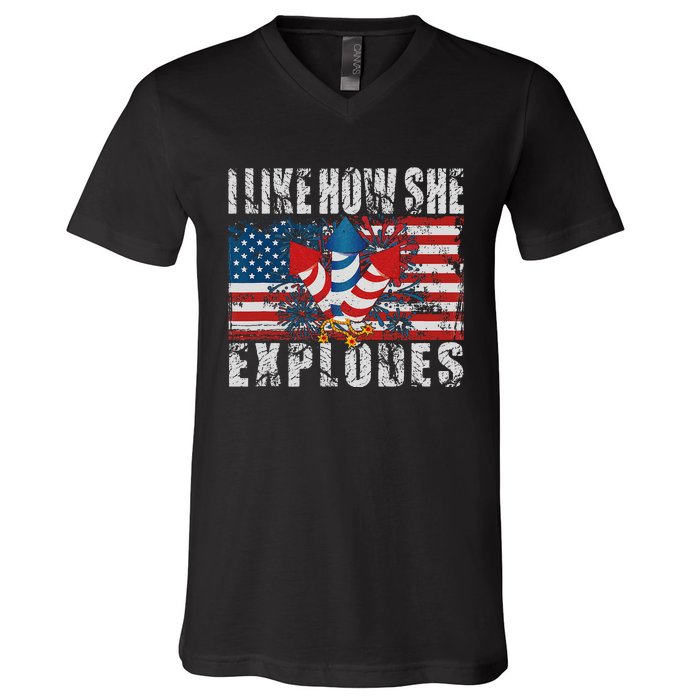 4th Of July I Like How She Explodes Firework USA Flag V-Neck T-Shirt