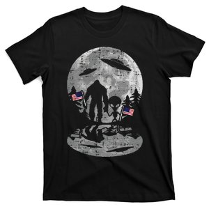 4th of July Bigfoot Alien UFO Funny Patriotic T-Shirt