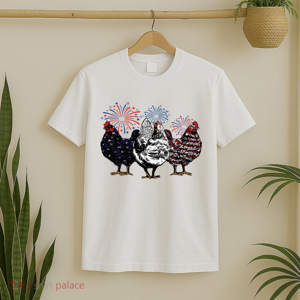 4th Of July Chicken Fourth Of July Patriotic Mom T-Shirt