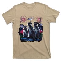 4th Of July Raccoons Watching Fireworks Howling Funny T-Shirt