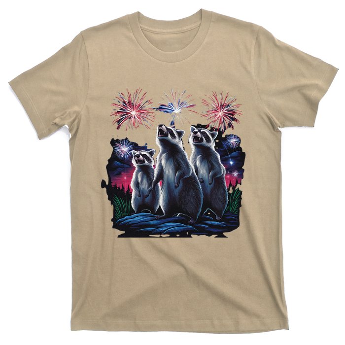 4th Of July Raccoons Watching Fireworks Howling Funny T-Shirt