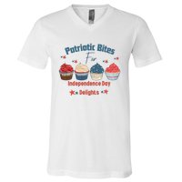 4th Of July Food Cupcakes Patriotic America V-Neck T-Shirt