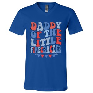 4th Of July Birthday Dad Daddy Of The Little Firecracker T Gift V-Neck T-Shirt