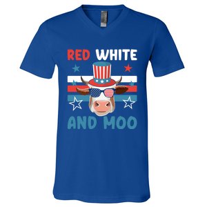 4th Of July Design Moorica Highland Cow Usa Patriotic Cow Gift V-Neck T-Shirt