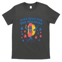 4th Of July Retro Just Here For The Wieners Funny Hot Dog Gift T-Shirt