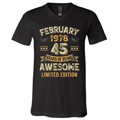 45 Years Awesome Vintage February 1978 45Th Birthday V-Neck T-Shirt