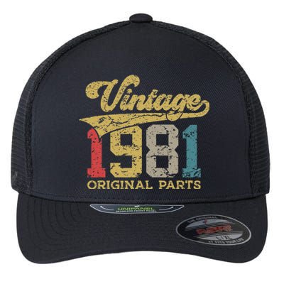 42 Years Vintage 1981 Retro 42th Birthday Flexfit Unipanel Trucker Cap