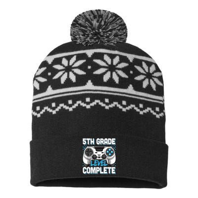 5th Grade Graduation Level Complete Video Gamer Kids USA-Made Snowflake Beanie