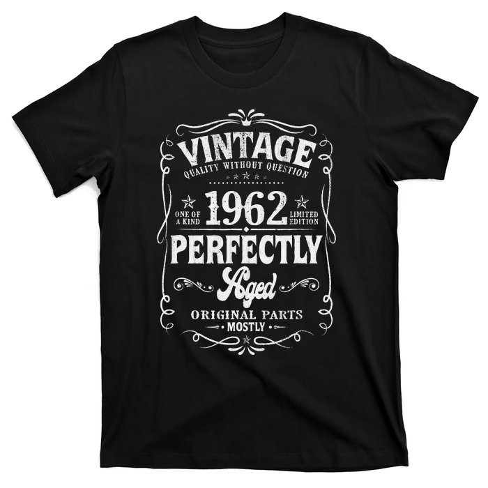 60 Year Old Vintage 1962 60th Birthday Gifts Made In 1962 T-Shirt